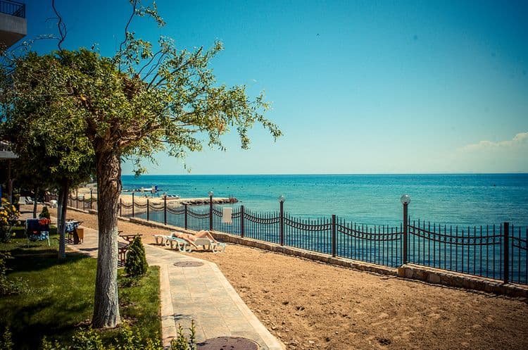Messambria Fort Beach