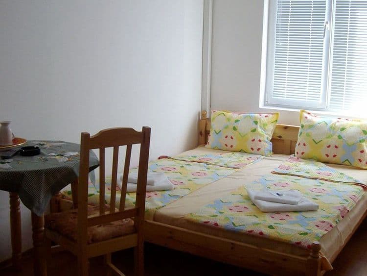 Andonov Guest House (Rai)