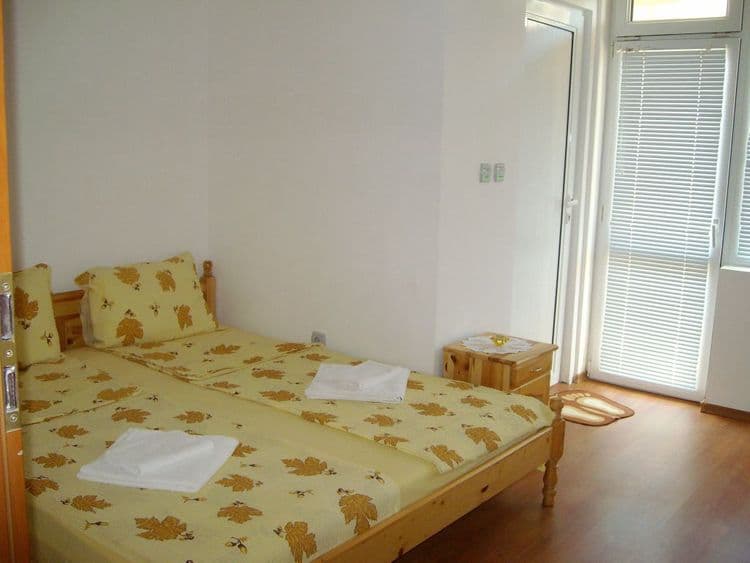 Andonov Guest House (Rai)