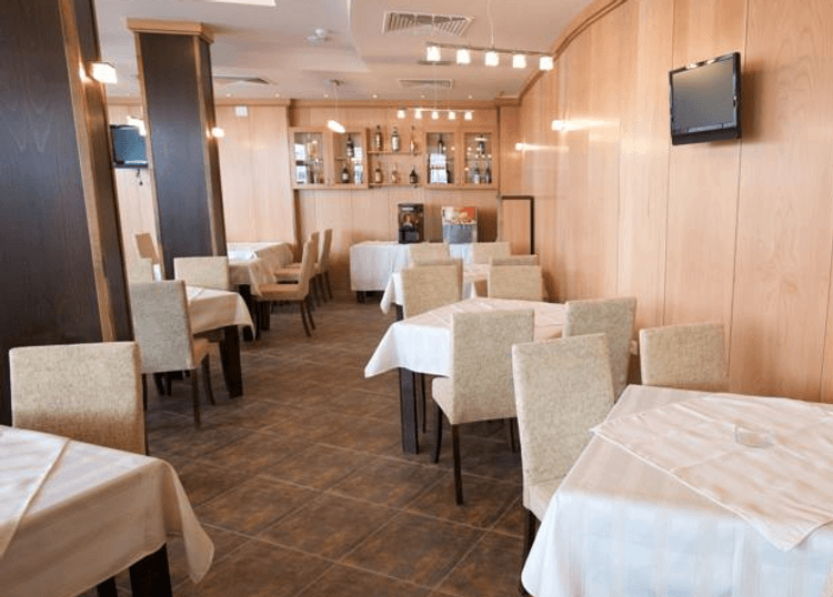Sea Breeze Hotel