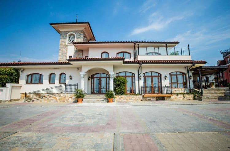 VIP Villas Helena Resort