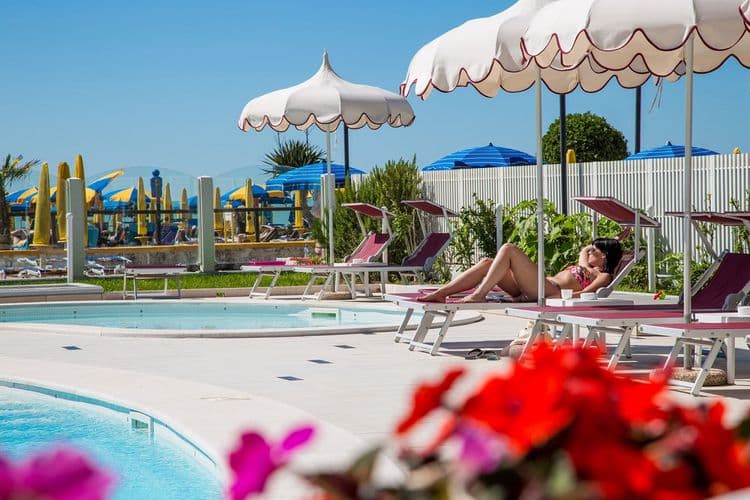 Baia del Mar Suite Hotel