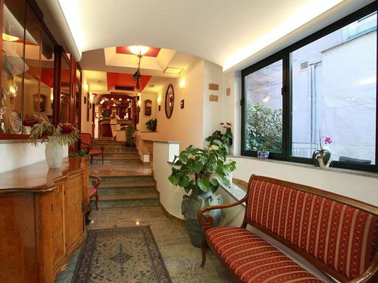 Marco Polo Hotel