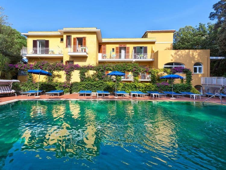 Cleopatra Hotel