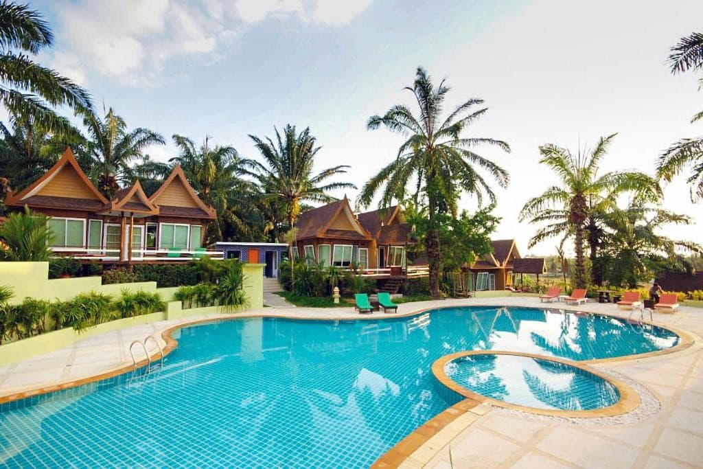 Palm Paradise Resort