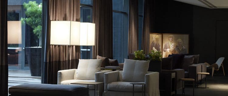 The Met Hotel