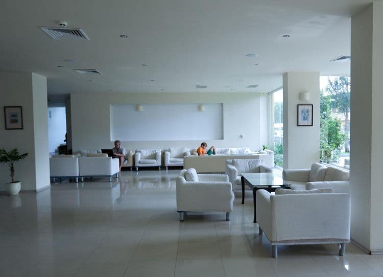 Sun Palace