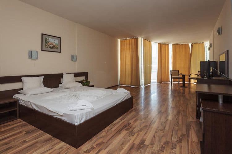 Sun Palace