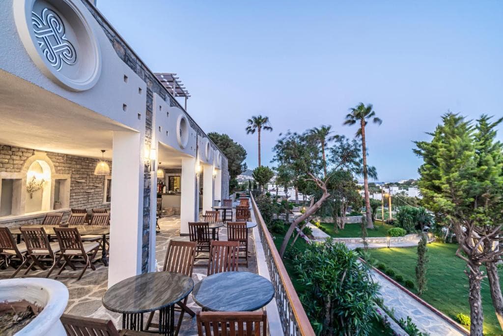 Elementa Hotel (ex. Cactus Charme Hotel & Aquapark)