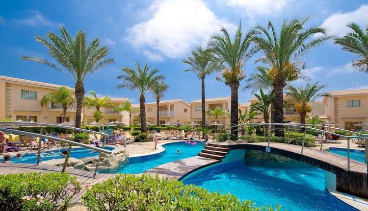 Tasia Maris Gardens Holiday Village