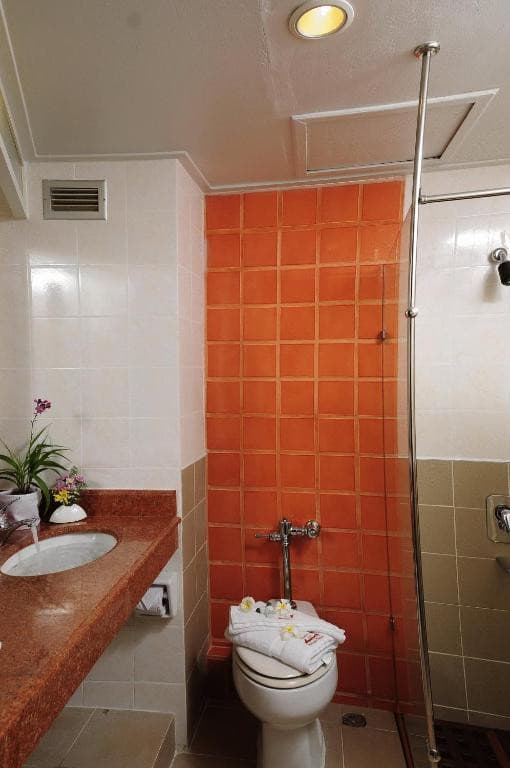 Golden Beach Hotel
