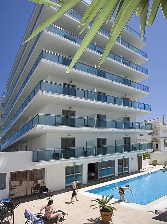 Manousos City Hotel
