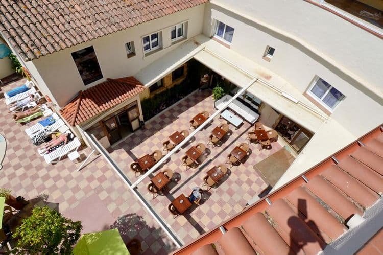 Moremar Hotel