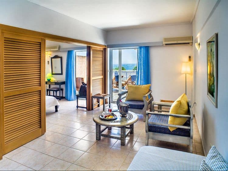 Grand Bleu Beach Resort