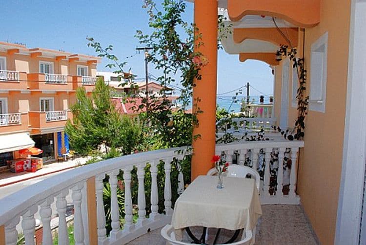 Planos Beach Hotel