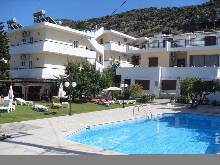 Iraklis Hotel Apartments