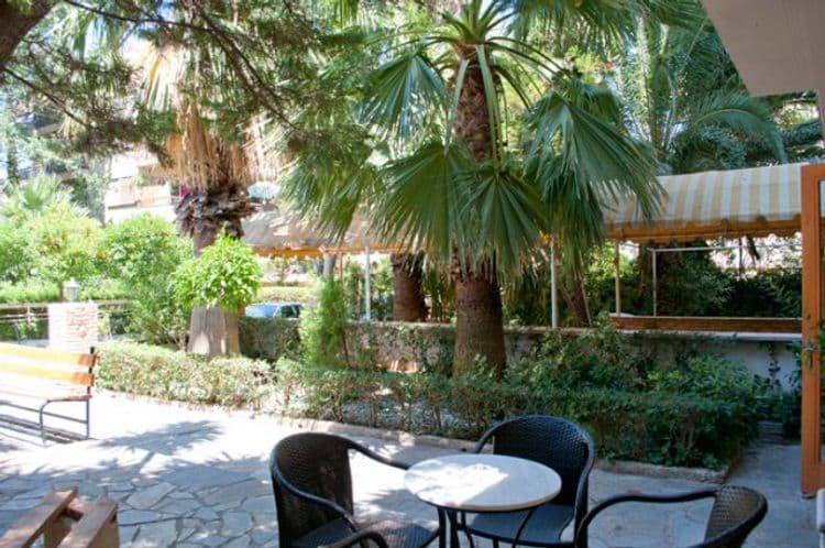 Stefanakis Hotel & Apartments