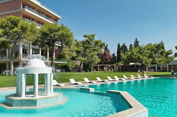 Kalamaki Beach Hotel