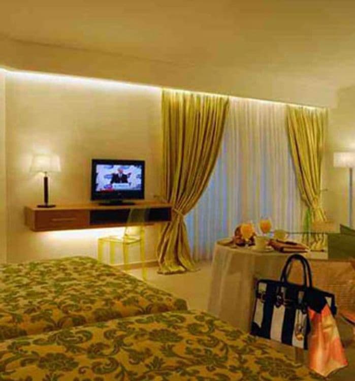 Kinetta Beach Resort & Spa