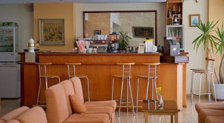 Four Seasons Hotel