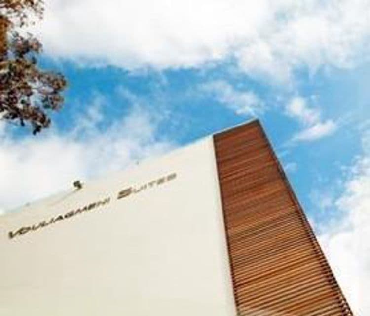 Vouliagmeni Suites