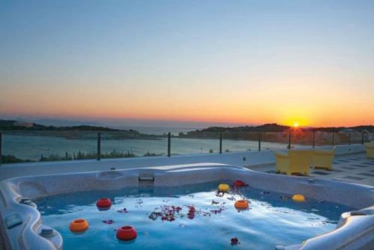 Vouliagmeni Suites