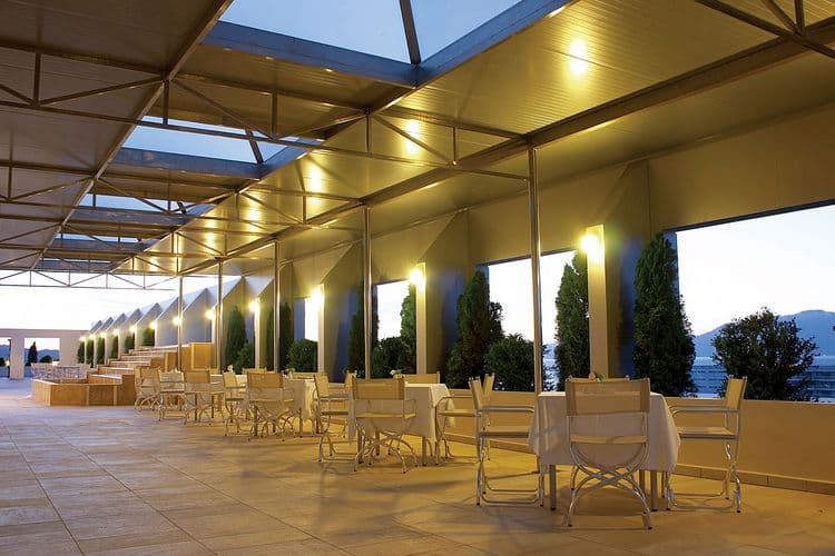 Dolphin Resort & Conference