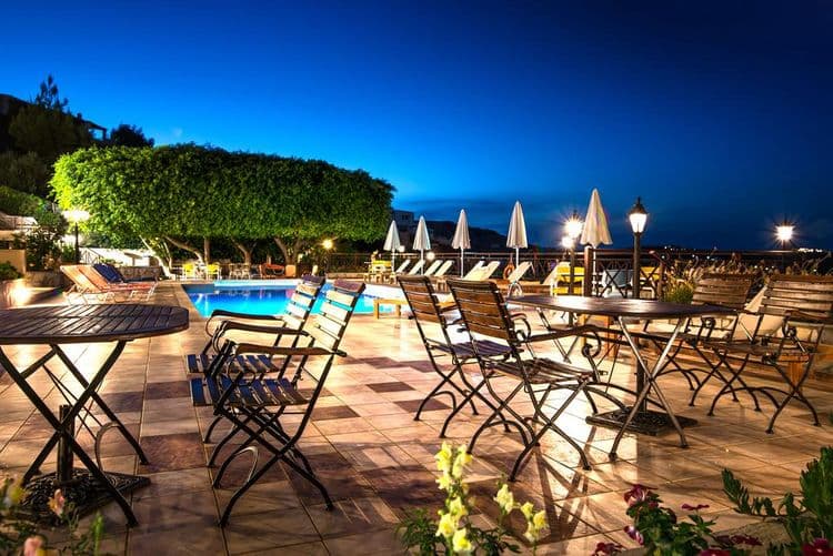 Irida Apartments