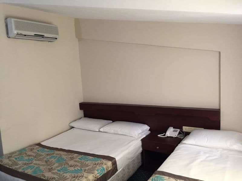 Kaftans City Hotel By Rrh&r