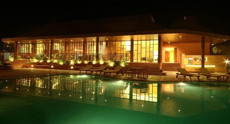 The Golden Crown Hotel & Spa
