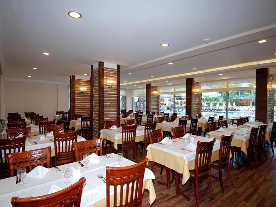 Grand Okan Hotel