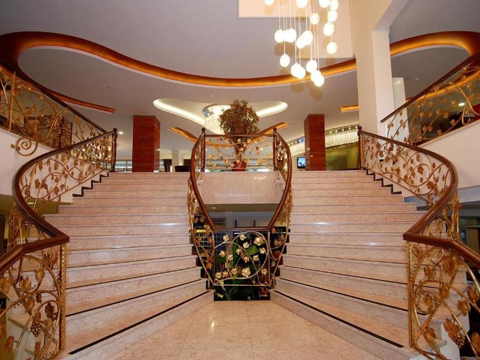 Grand Okan Hotel