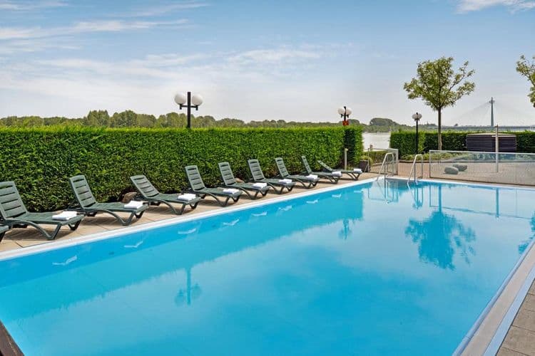Hilton Vienna Danube Waterfront