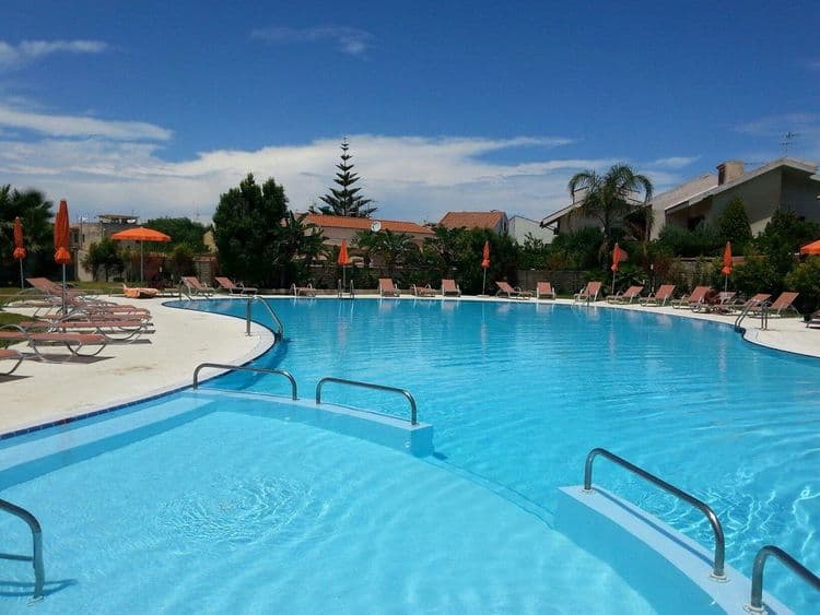 Capo Peloro Hotel
