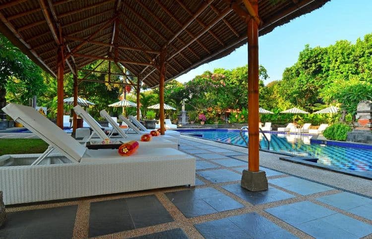 Inna Sindhu Beach Hotel
