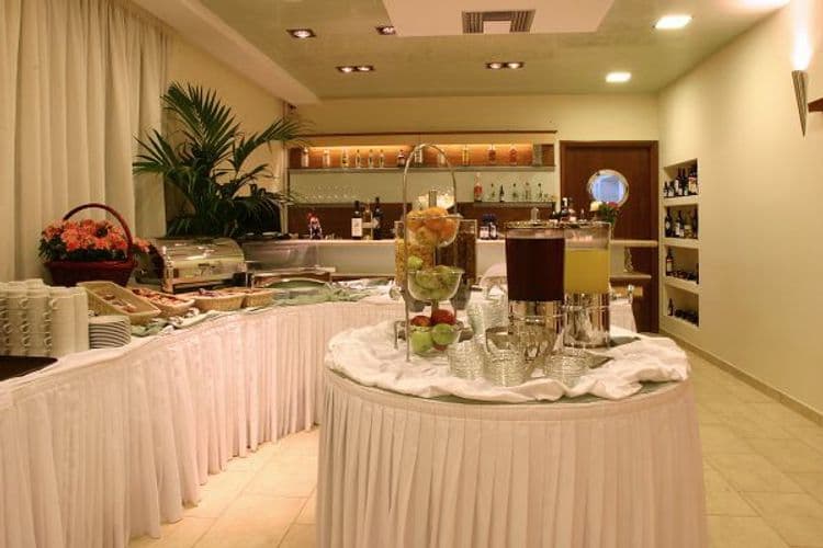Golden City Hotel