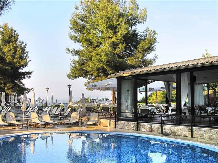 Lesse Hotel