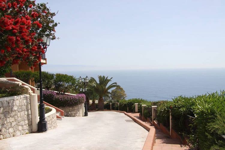 Capo Dei Greci Taormina Coast — Resort Hotel & Spa