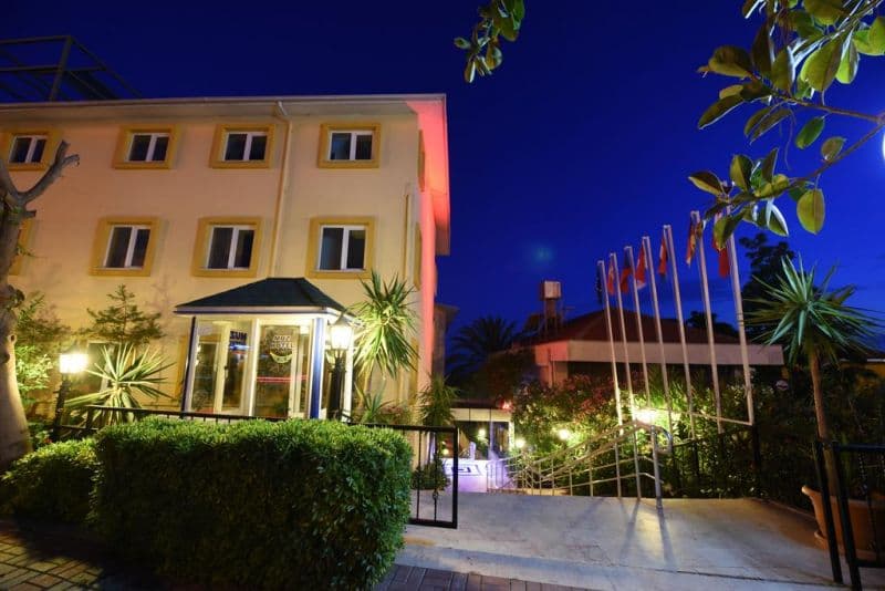 Muz Hotel