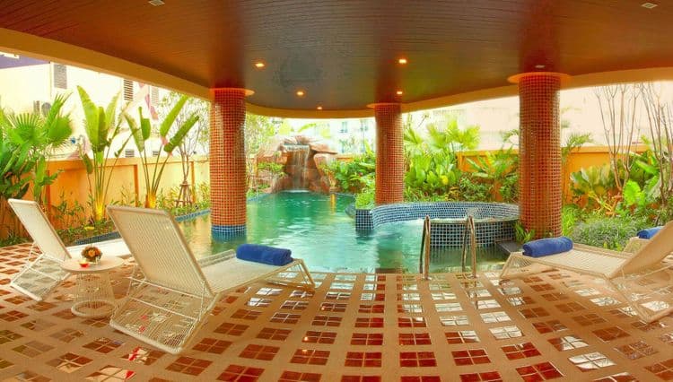 Nova Gold Hotel