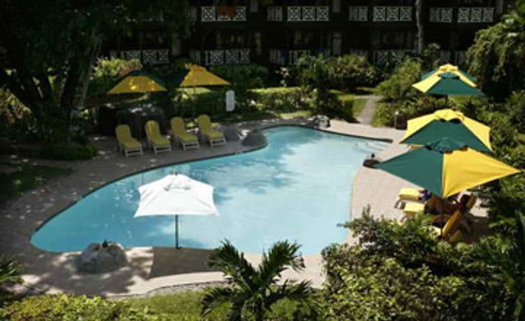 Acajou Beach Resort