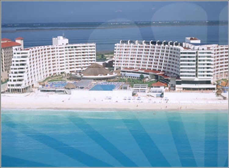 Crown Paradise Club Cancun