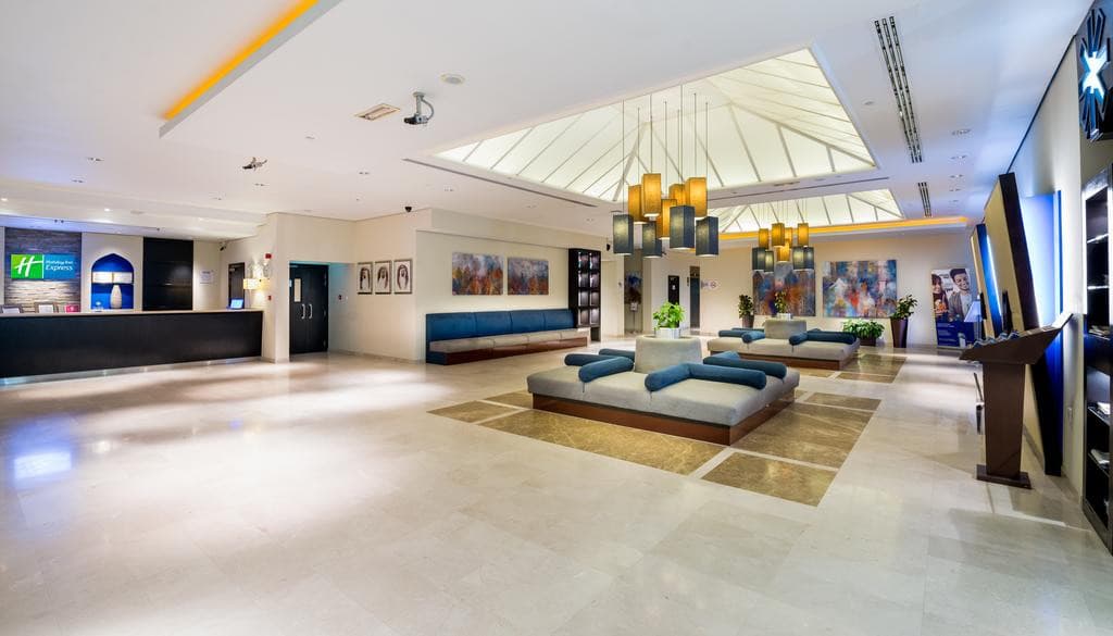Holiday Inn Express Dubai Airport