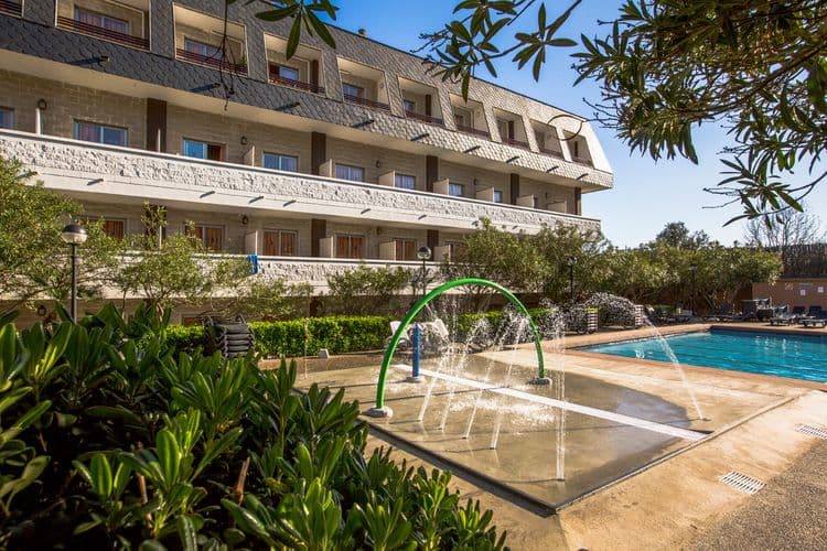 Santa Susanna Resort