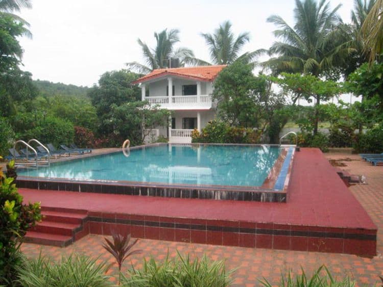 Riverside Hotel