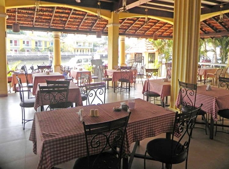 Riverside Regency Resort