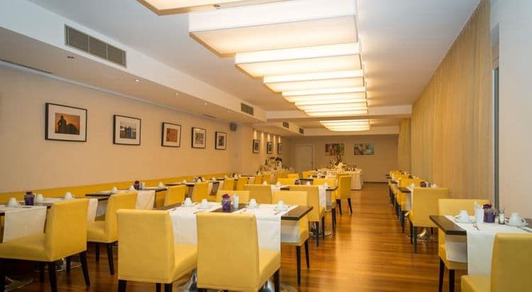 Pakat Suites Hotel
