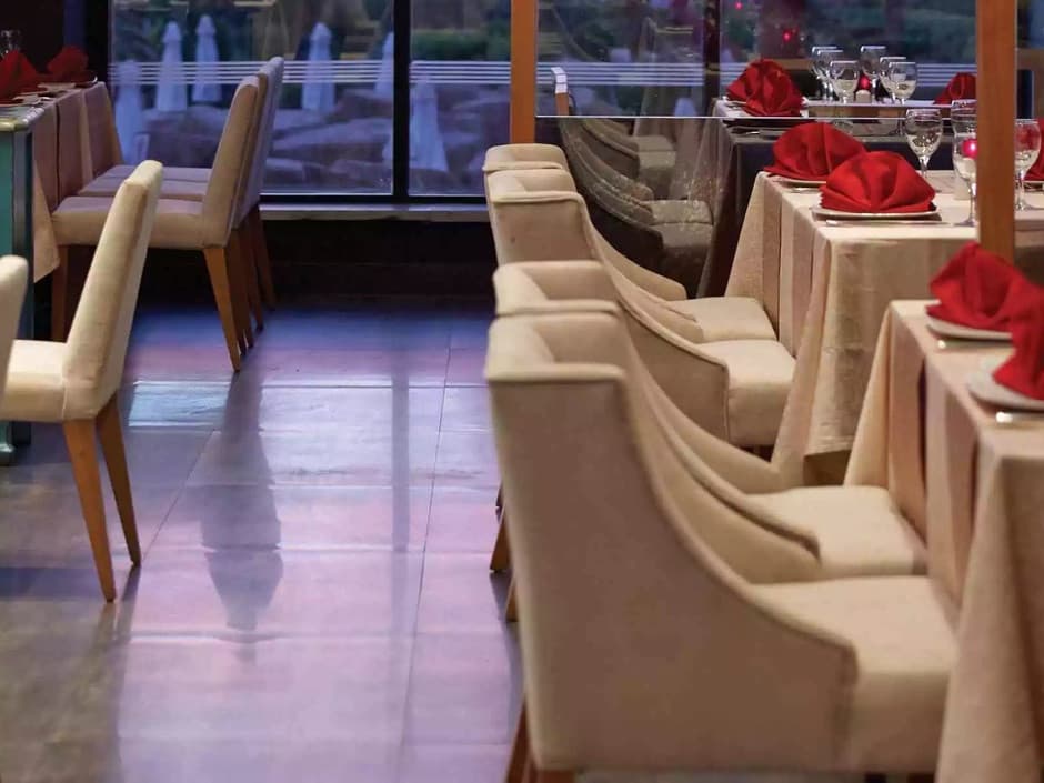 Coral Sea Aqua Club
