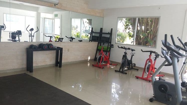 Maya Caribe Beach House Hotel