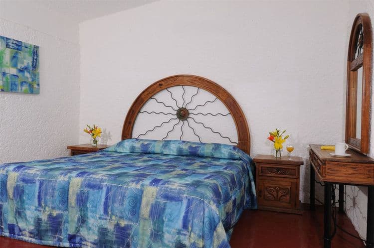Maya Caribe Beach House Hotel